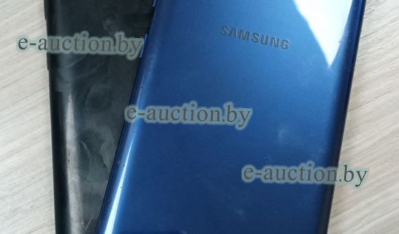 Смартфон Samsung Galaxy A10 2Gb/32Gb 