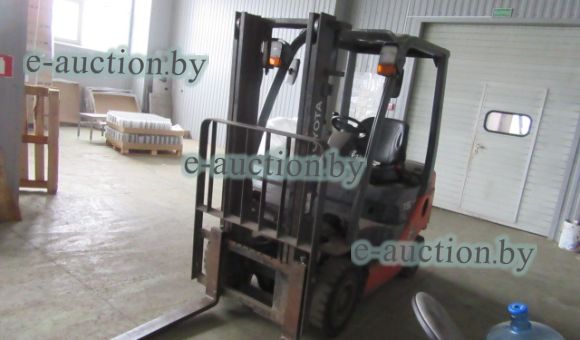 Погрузчик Toyota 62-8FDF15