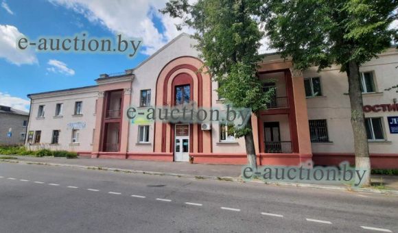 Двухэтажное кирпичное здание гостиницы в г. Рогачеве, площадью 1096.4м²