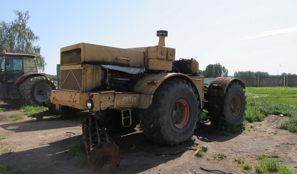 Кировец К-700, 1988