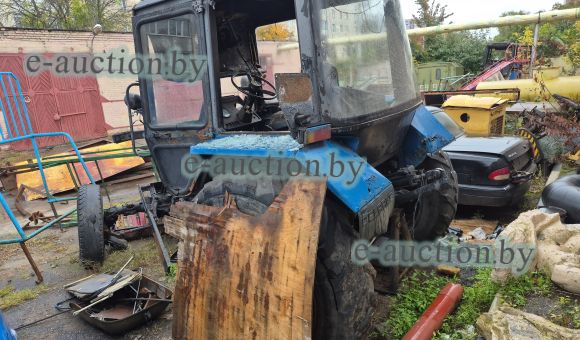 Машина подметально-уборочная универсальная на базе Беларус 892, 2010