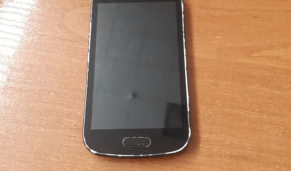 Смартфон Samsung S7562 Galaxy S Duos