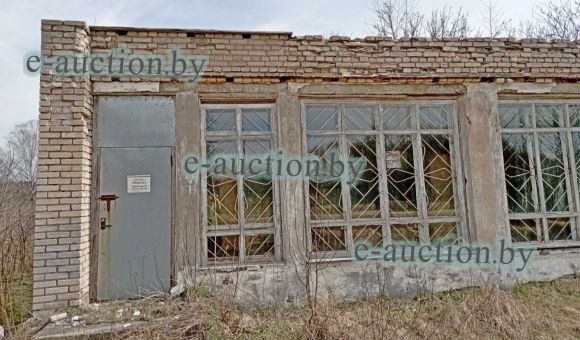 Здание магазина в д. Калиновка (Мядельский район), площадью 97.8 м²