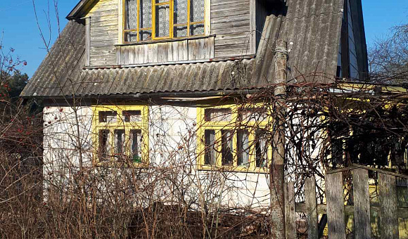 1/2 доля в праве собственности на садовый домик в СТ "Сосновая балка-1" (Гродненский район), площадью 74.9м²