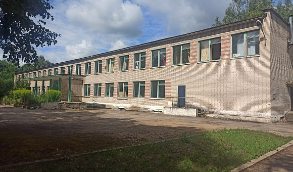 Здание многофункциональное в п. Язбы (Крупский район), площадью 1811.1 м² Здание многофункциональное в п. Язбы (Крупский район), площадью 1811.1 м²