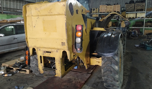 Погрузчик Caterpillar TH580, 2005