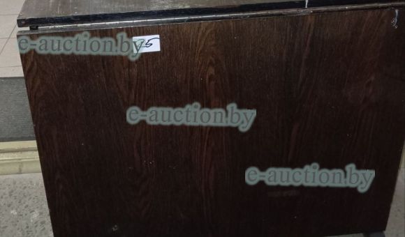 Стол-книга деревянная коричневого цвета