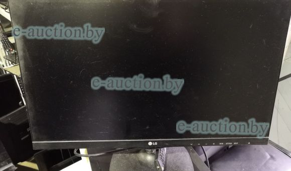 Телевизор LG с пультом