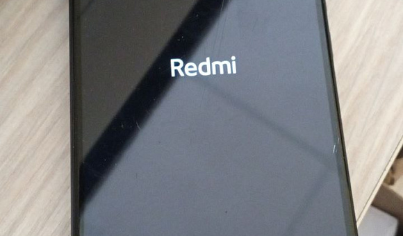 Смартфон Xiaomi Redmi