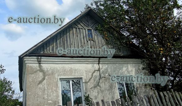 1/3 доля в праве собственности на жилой дом в д. Паличин (Любанский район), площадью 41.8 м²