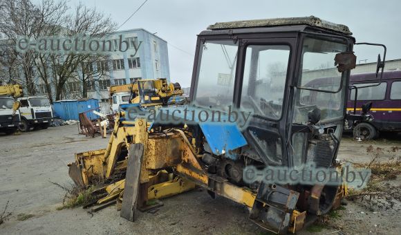 Экскаватор погрузчик Амкодор 702 ЕМ-3 на базе Беларус 82П, 2009