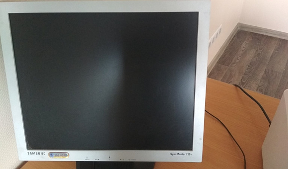 Монитор SAMSUNG (SyncMaster710V) Монитор SAMSUNG (SyncMaster710V)
