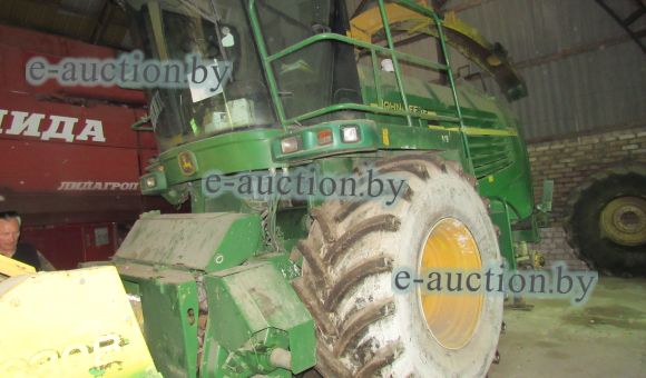 John Deere 7300, 2004