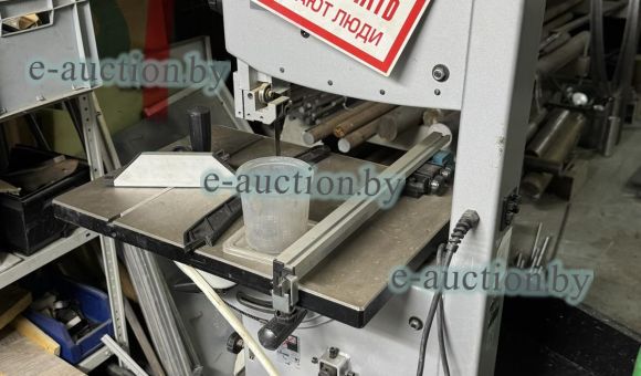 Станок ленточнопильный Makita