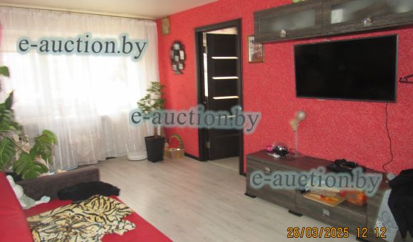 1/2 доля в праве собственности на двухкомнатную квартиру в г. Гродно, площадью 42.8м²