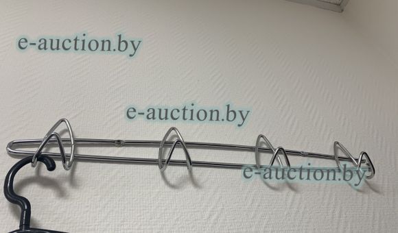 Настенная вешалка