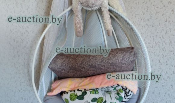 Качели белые