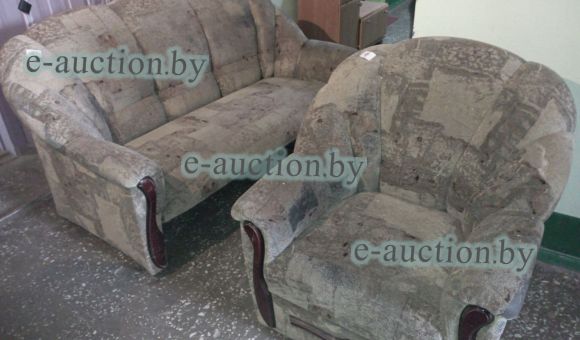 Мягкий уголок зеленого цвета (диван + 2 кресла)