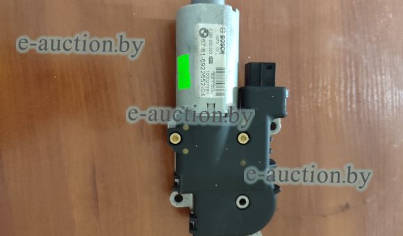 Моторчик для BMW X5 67616922652