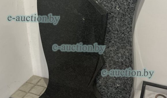 Комплекс из двух стелл 