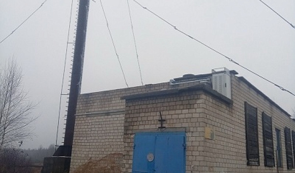 Здание школы; здание овощехранилища; здание хозяйственного корпуса; здание хлораторной; электрическая сеть; канализационная сеть; электросети уличного освещения; здание котельной Здание школы; здание овощехранилища; здание хозяйственного корпуса; здание хлораторной; электрическая сеть; канализационная сеть; электросети уличного освещения; здание котельной