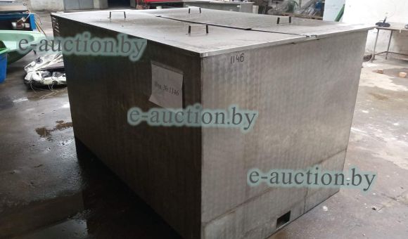 Емкость с прижимом