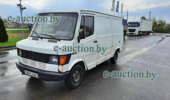 Mercedes-Benz 210D, 1993