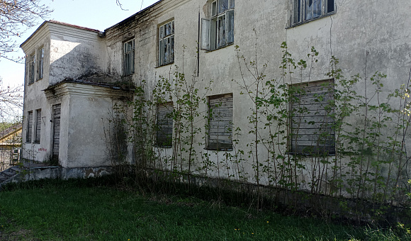 Здание ФАП в д. Деркачи (Зельвенский район), площадью 493.5м² Здание ФАП в д. Деркачи (Зельвенский район), площадью 493.5м²
