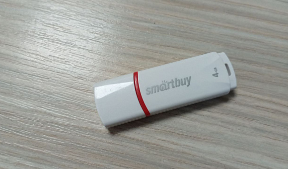 USB флэш-диск SmartBuy 4GB USB флэш-диск SmartBuy 4GB