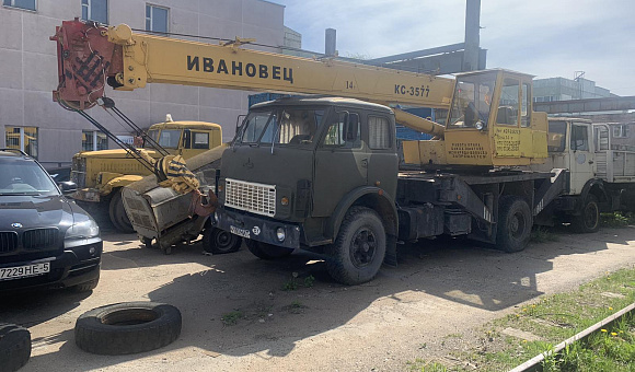Кран автомобильный КС-3577-3-1, 1992 Кран автомобильный КС-3577-3-1, 1992