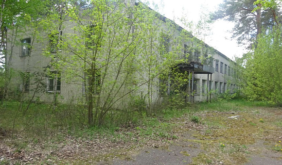 Учебный корпус в г.п. Уречье (Любанский район), площадью 1592.6 м² Учебный корпус в г.п. Уречье (Любанский район), площадью 1592.6 м²