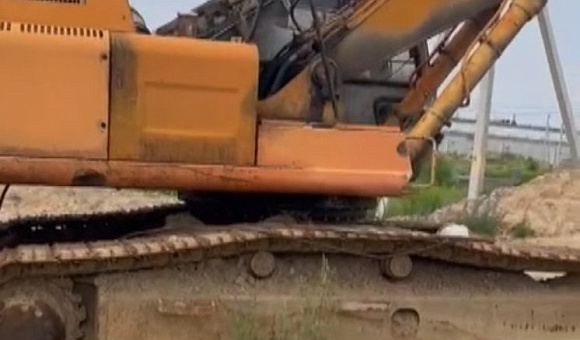 Экскаватор гусеничный Fiat Hitachi 220-3, 1998 Экскаватор гусеничный Fiat Hitachi 220-3, 1998