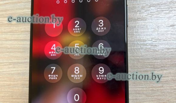 Смартфон iPhone 15