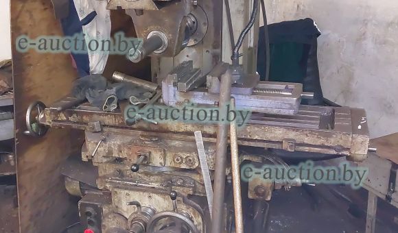 Станок горизонтально-фрезерный 6Р81