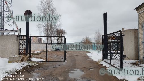 Ворота металлические со шлагбаумом в г. Кричеве